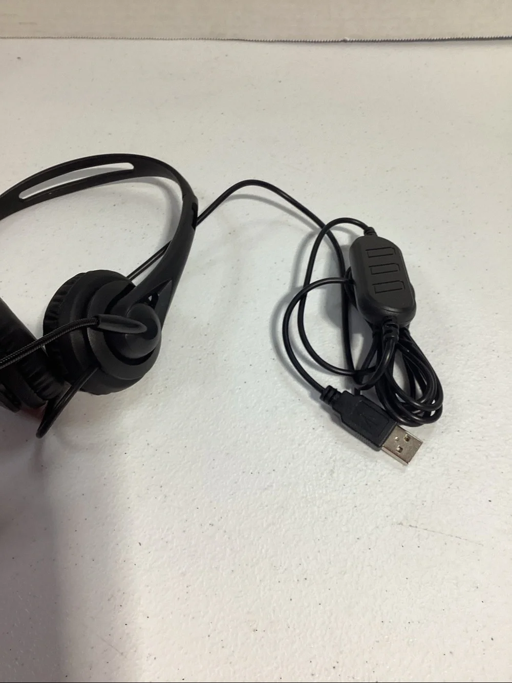 Wired USB Headset with Boom Microphone - Black